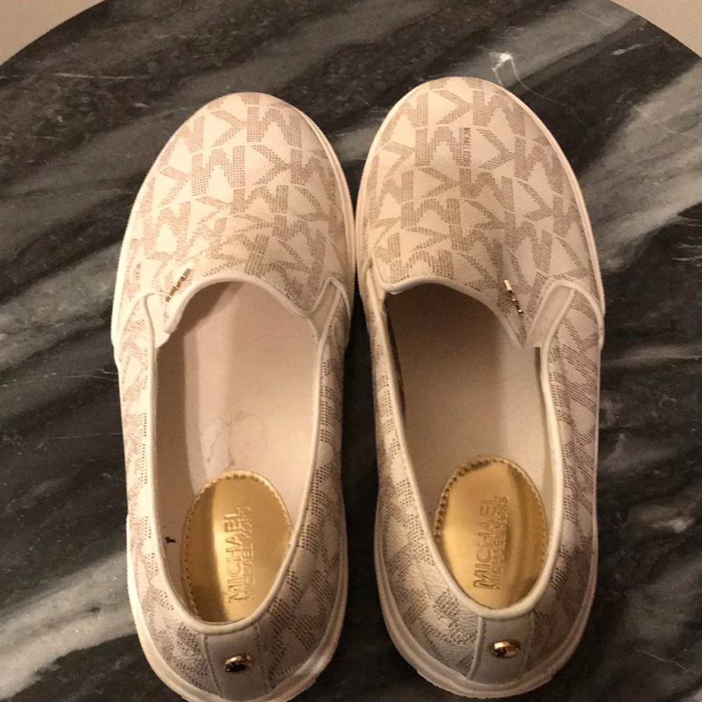 Used Authentic Michael Kors slip on